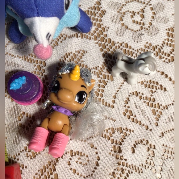 LITTLE PONNYS - Picture 6 of 7
